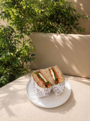 Caprese Sandviç resmi